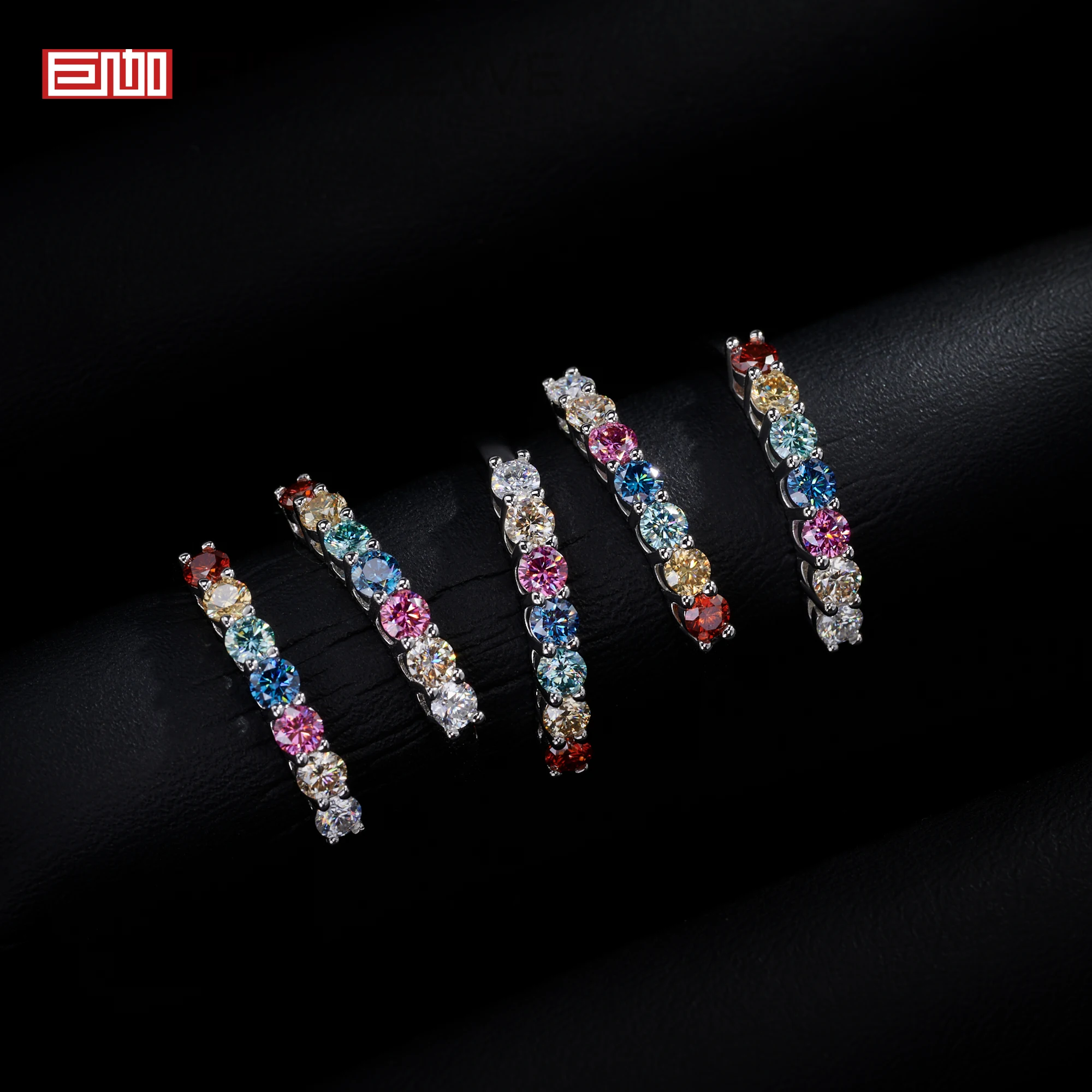Фото GIGAJEWE Moissanite 0.7ct 3,0 мм Радуга VVS1 круглая огранка 925 серебро полукруг ряд кольцо алмаз тест прошел женщина девушка подарок №5