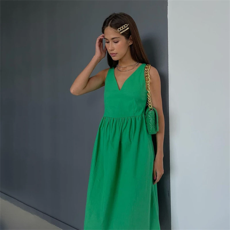 

Clothland Women Elegant Sleeveless Dress V Neck High Waist Basic Candy Color Female Mid Calf Dresses Vestido Midi QB255