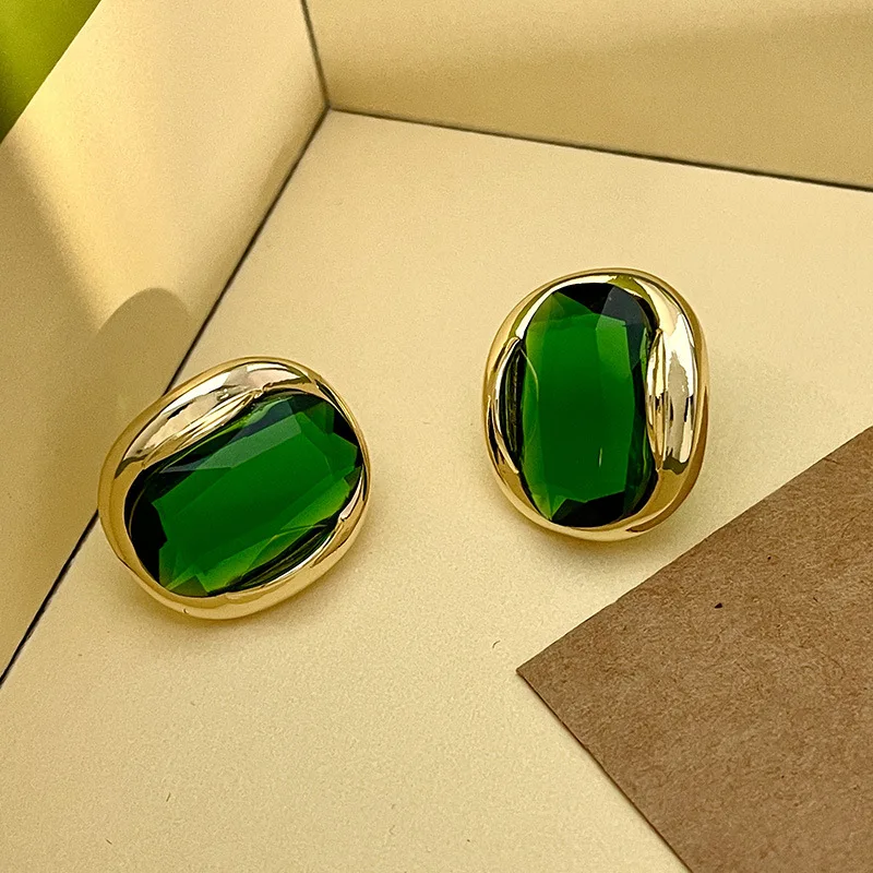 

Серьги с зелеными бриллиантами и драгоценными камнями, позолоченные серьги в стиле ретро, роскошные нишевые Серьги высокого уровня, серьги, ювелирные изделия