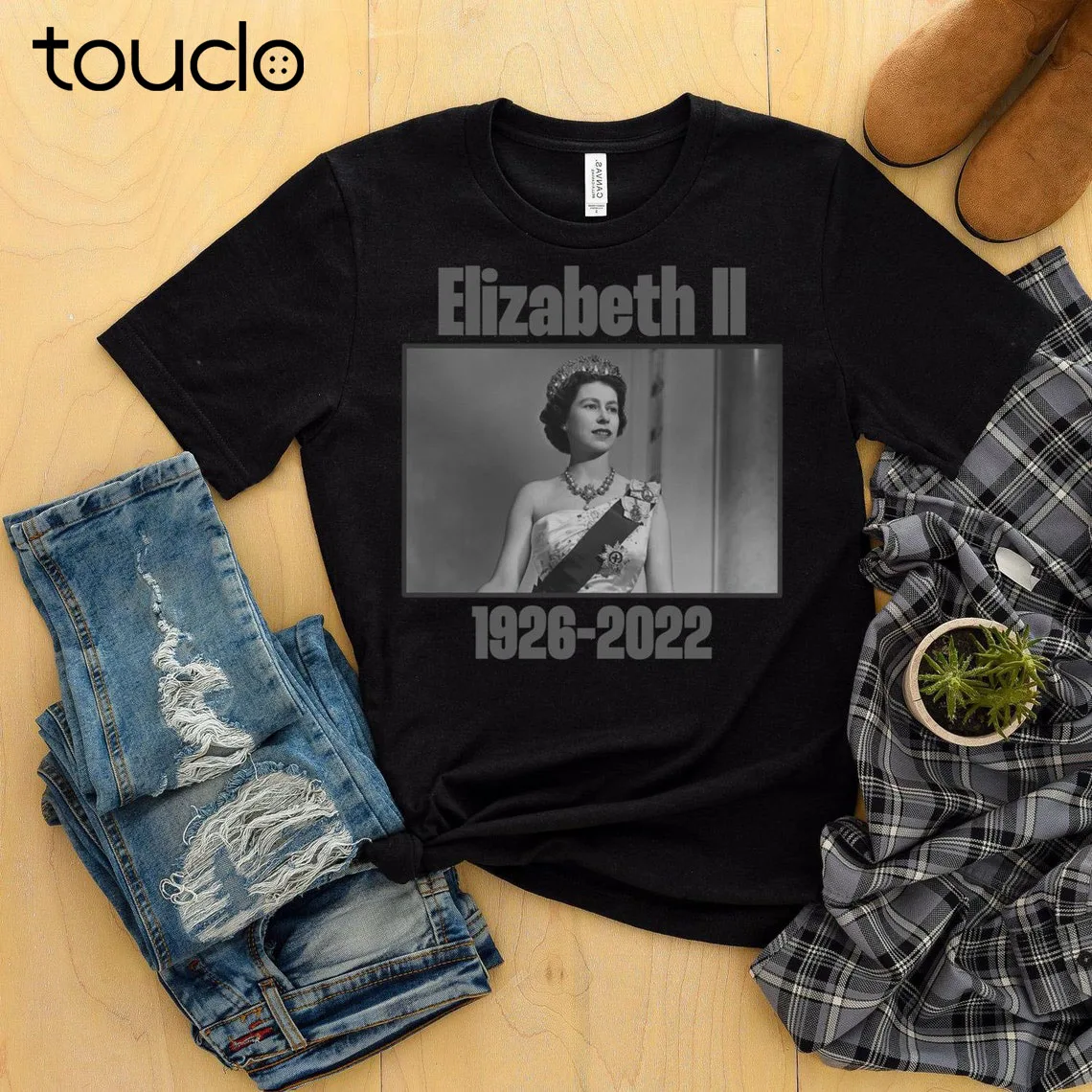 

Elizabeth II 1926-2022 Classic Unisex T-shirt, rip queen elizabeth