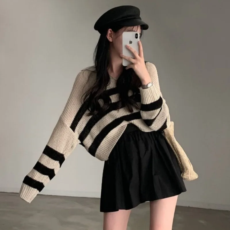 Женский ТрикоТажный Свитер-поло С Длинными Рукавами В Полоску