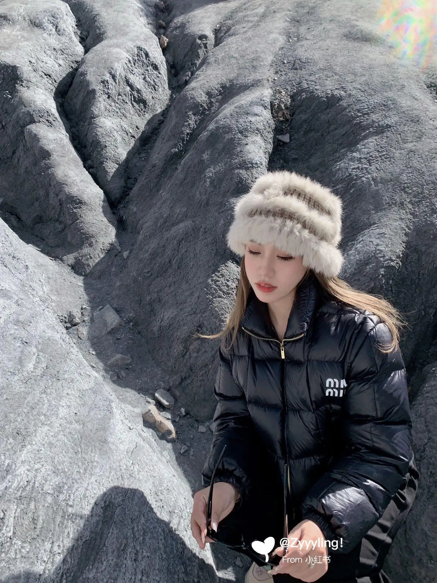 Пуховик в стиле Miu