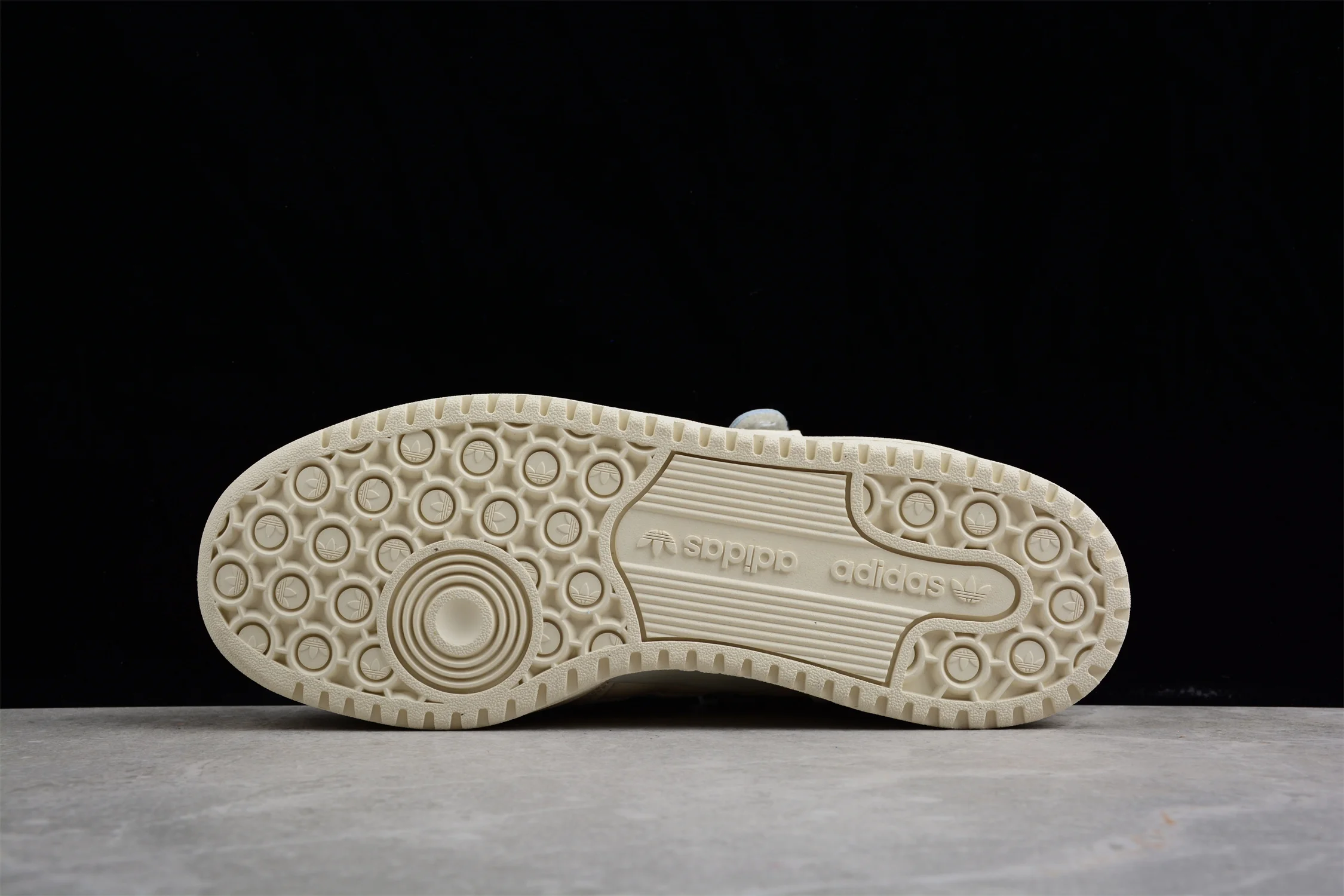 точная копия 1:1 КроссовКи Adidas Disney X AdidAs Forum Low &quotStitch" Спортивная Обувь Активного