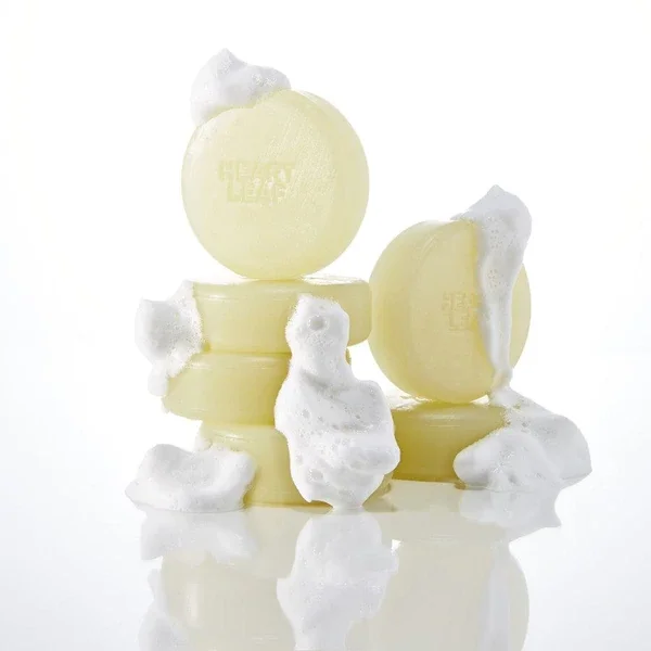 Успокаивающая мягкая очищающая мыльная маска для лица SKIN1004