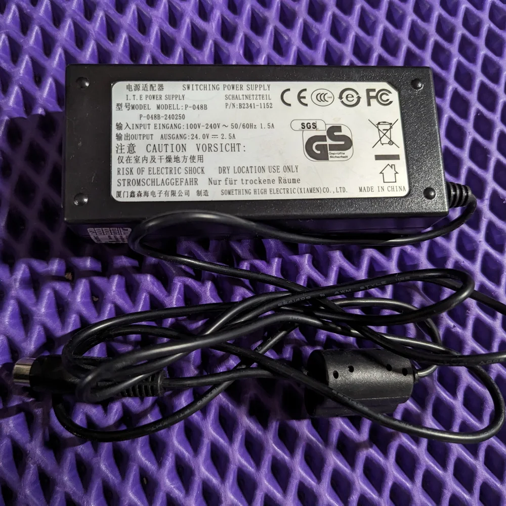 Блок питания P-048B, 24V, 2500mA