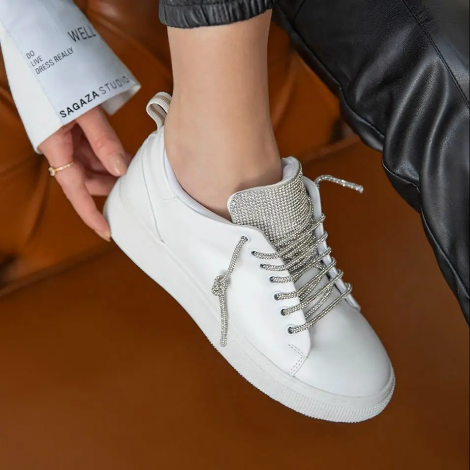 New Trend 2023 Autumn Women Shoes Rhinestone White Sneakers Women Stylish Lace-Up Handmade Flat Shoes Woman Fashion Dress Shoes