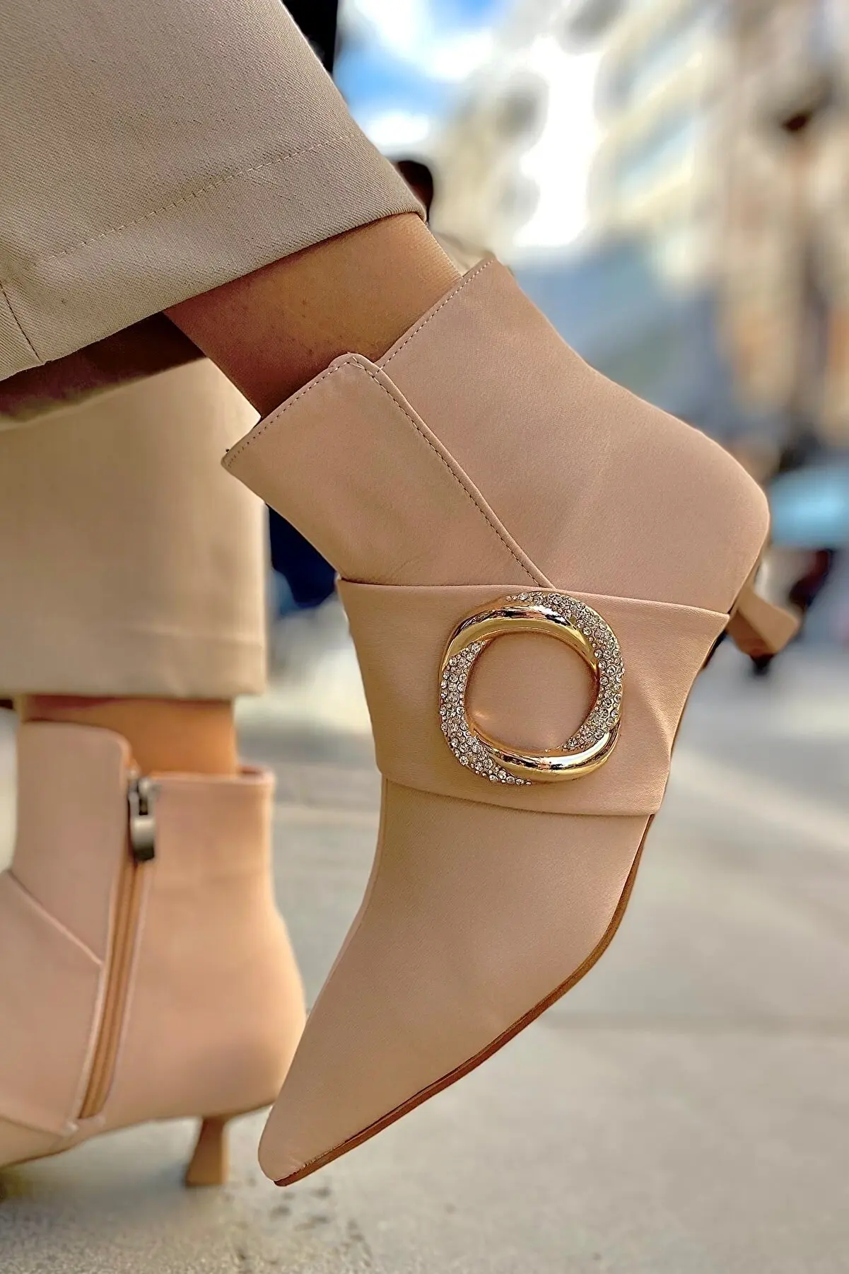 Pointy thin heel women's Boots New Martin boots Sexy Ladies Zip V Shape Booties Elegant Party Dress Ladies 2022 Modern Boots