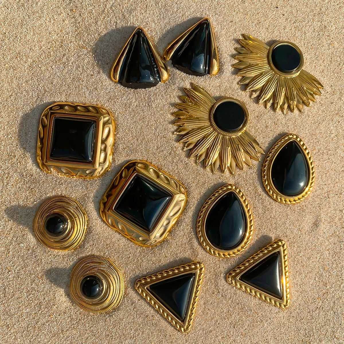 Сережки Uworld з нержавіючої сталі 18K PVD із позолоченим чорним камінням, відомий золотий метал для жінок Bijoux Femme Gala Giftсерьги