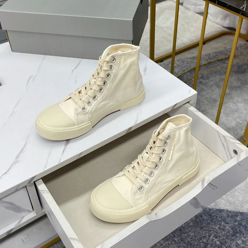 

New Designer Women Canvas Casual Shoes 2022 Luxury Round Toe Lace Up Sneakers Running Platform Flats Shoes Vulcanize Shoes Men