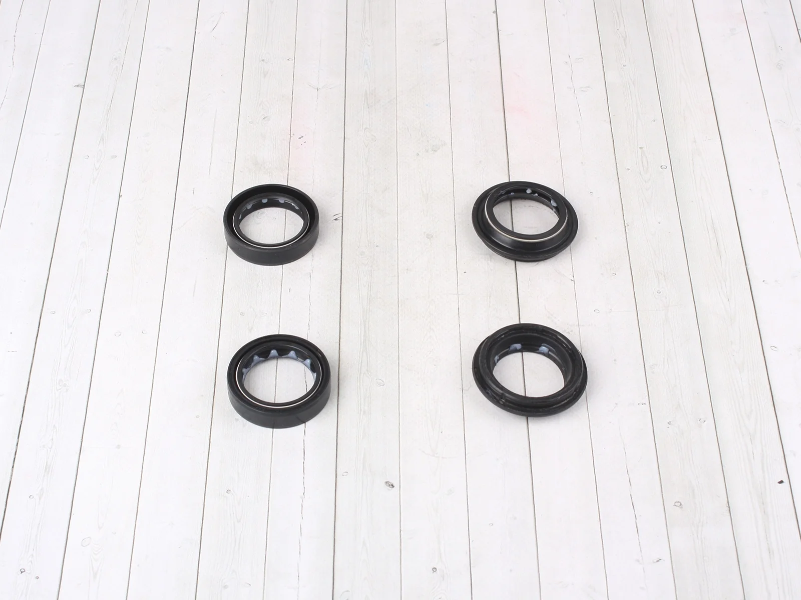 Сальник вилки восход 2. Хомут для пыльников пера вилки мотоцикла. Гайка м24*1мм, рулевой колонки cobra crossfire. Сальник + пыльник пер. Сальник пера вилки.