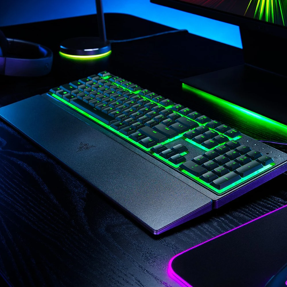 Игровая клавиатура razer низкопрофильная. Клавиатура razer ornata v3 x комбинация клавиш. Razer ornata chroma 1. Клавиатура проводная razer ornata v3 x [rz03-04470800-r3r1]. Клавиатура razer ornata v3 x.