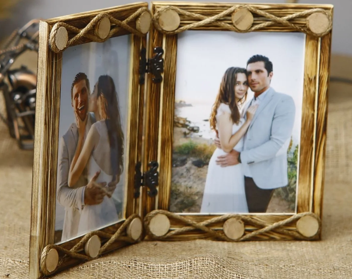 

Wooden Double Hinged 15x21 Cm Photo Frame with hinged double