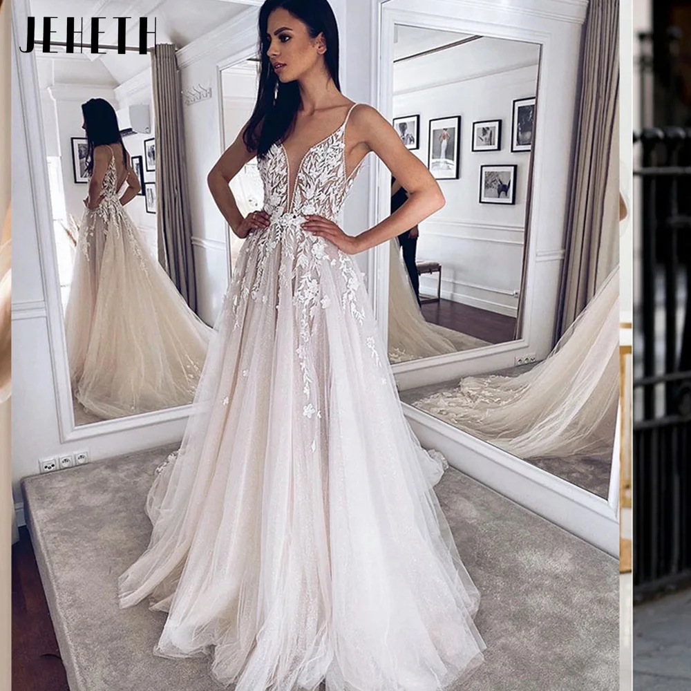 

Sexy Wedding Dresses 2023 New Spaghetti Straps Deep V Neck Backless for Women Lace Appliques Tulle Pleat Gorgeous Bridal Gowns