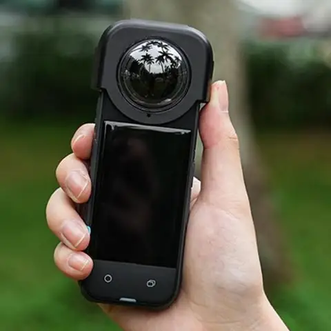 Защитный чехол для объектива Insta 360X4. Держите объектив в чистоте. Надежная защита. Улучшенные оптические характеристики.