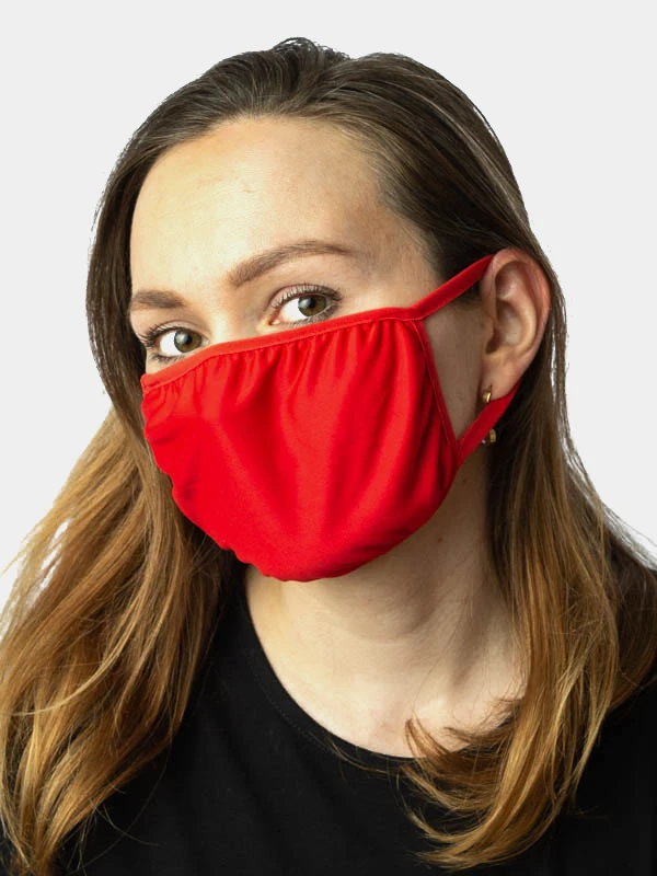 Красная медицинская маска. Маска защитная тканевая красная. Маска медицинская тканевая красная. Красная маска для лица медицинская.