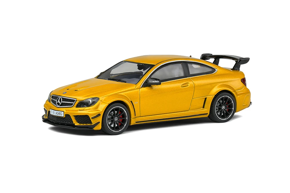 Мерседес АМГ c63 желтый