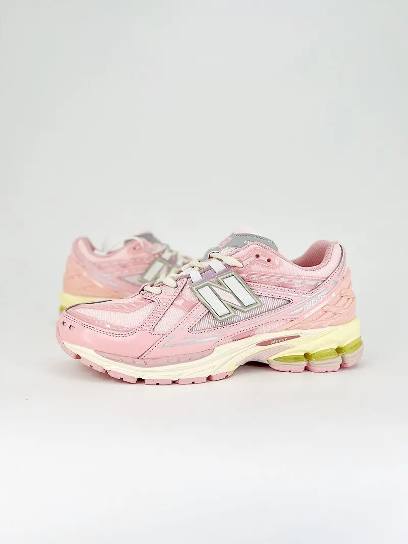 кроссовки New Balance