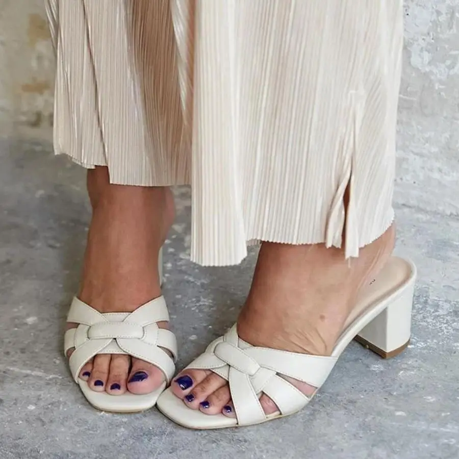 Bino Interior Exterior Genuine Leather Knit Shaped Square High Heeled Slippers Black White Beige Summer House Shoes Stylish