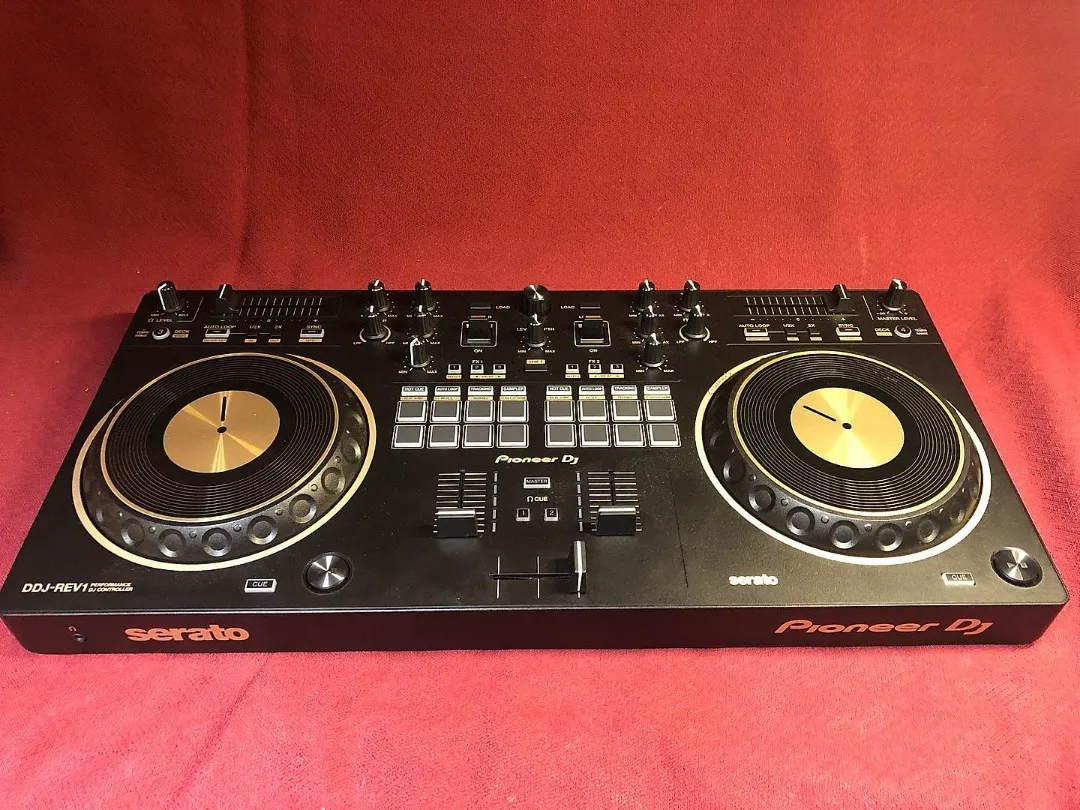 

50% OFF DISSCOUNT Pioneer DJ DDJ-REV1 2-deck Serato DJ Controller