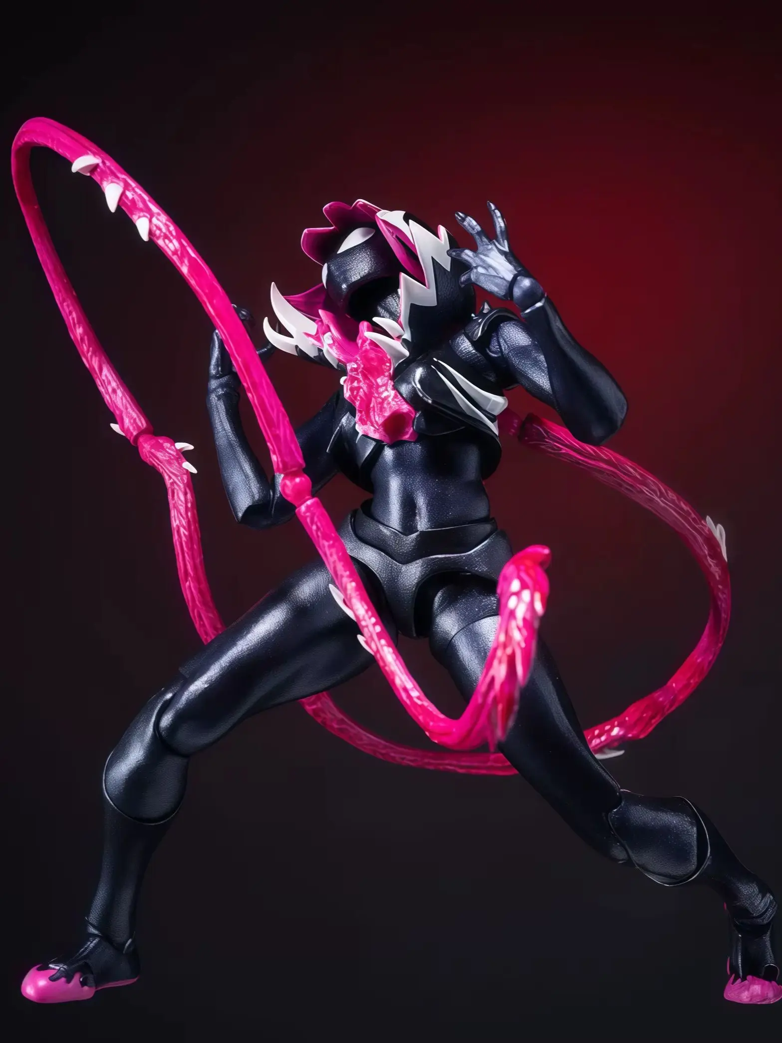 Фото Фигурка Venom Gwen Anime GK, модная игрушка, статуэтка, сувенир, украшение для стола, подарок на день рождения, популярный товар №3