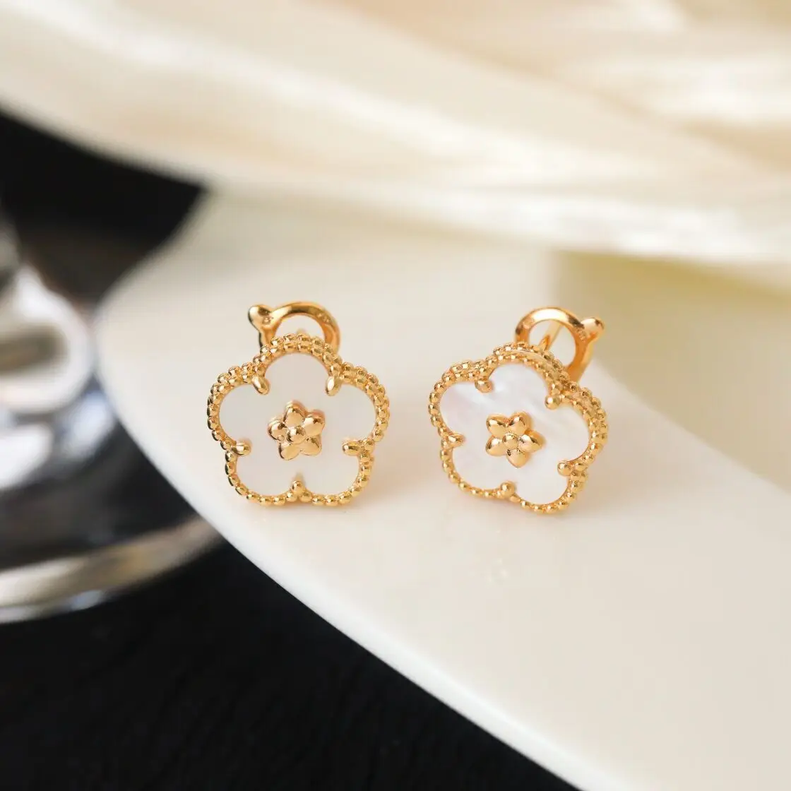 точная копия 1:1 Новые ЖемчуЖные Серьги Van Cleef & Arpels Вечерних Ювелирных Украшений