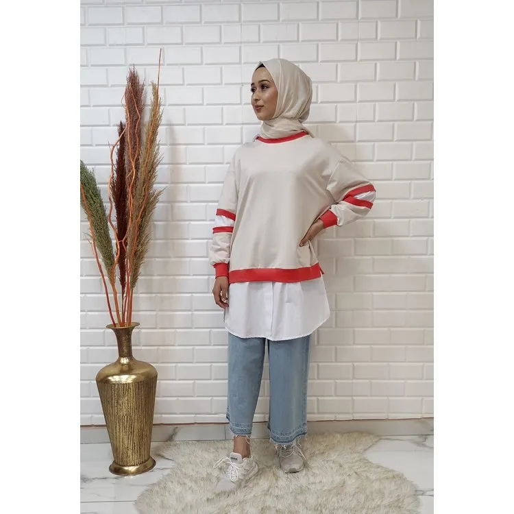 Setri Lin Женский спортивный пот с деталями на рукаве и подоле Setri Lin Женский спортивный пот с деталями на рукаве и подоле