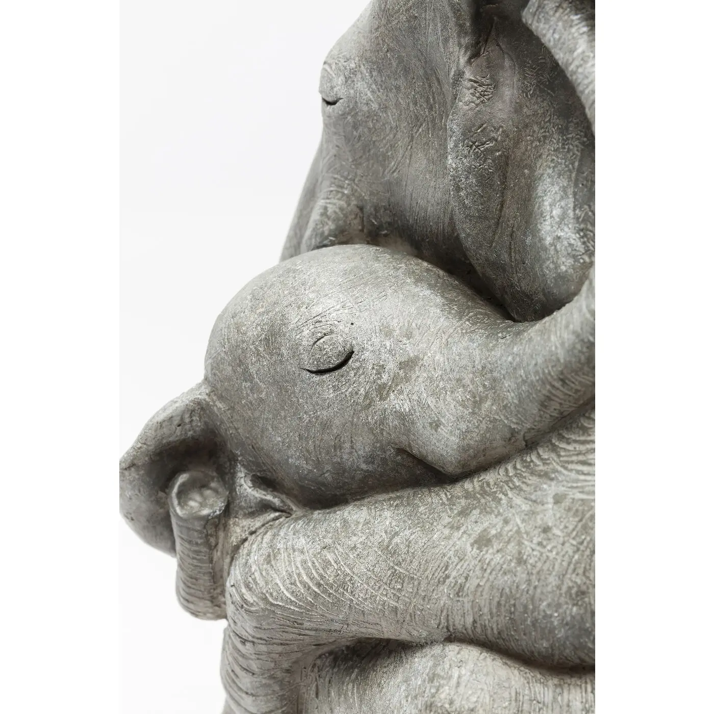 Рисунок 6 - Статуэтка Elephants