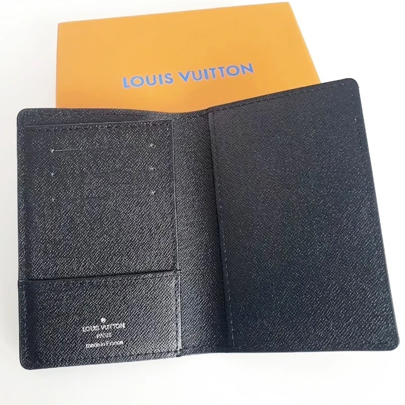 Обложка для паспорта Loui vuitton |