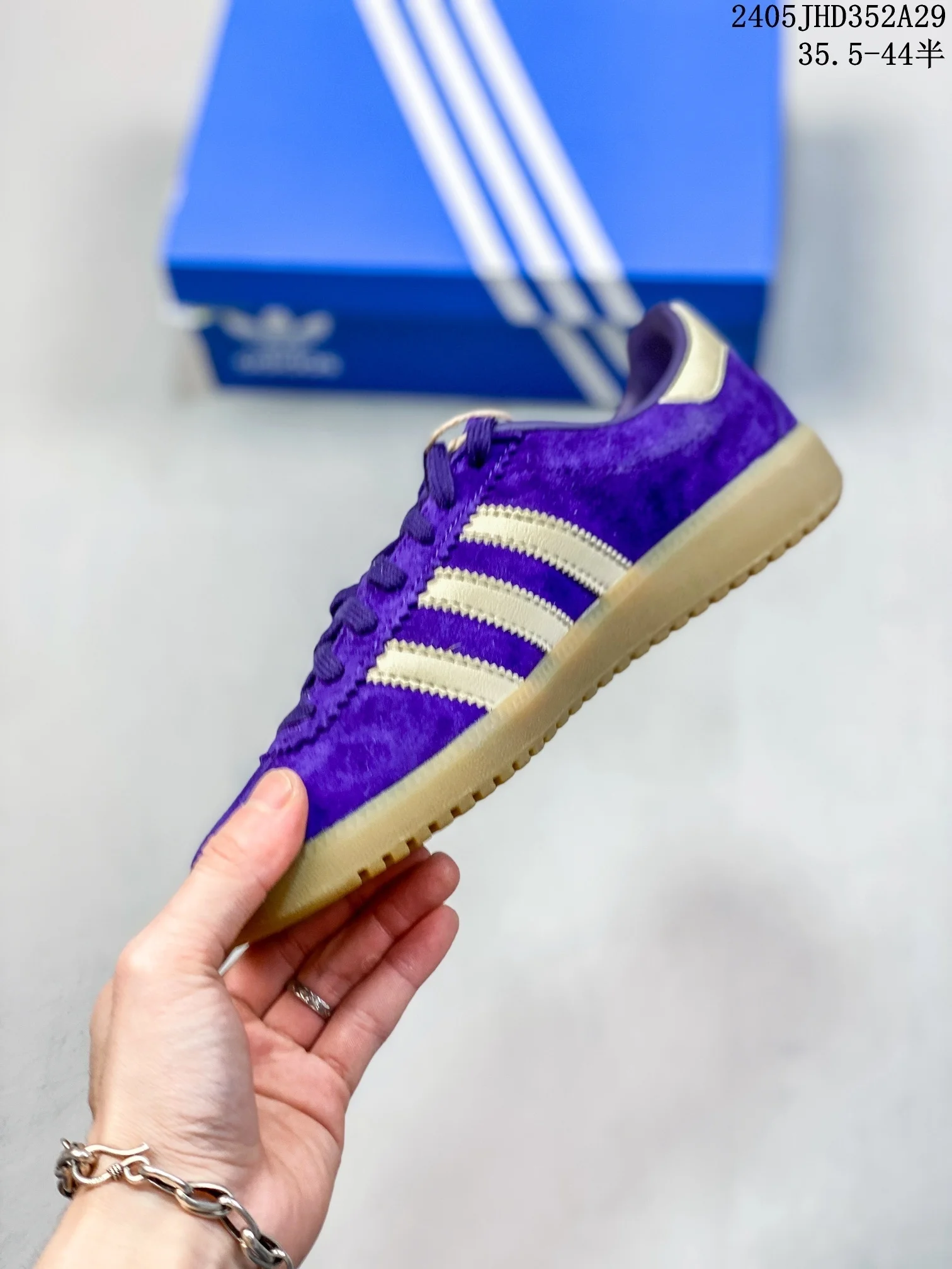 В стиле adidas сникерсы 1 копия 1:1