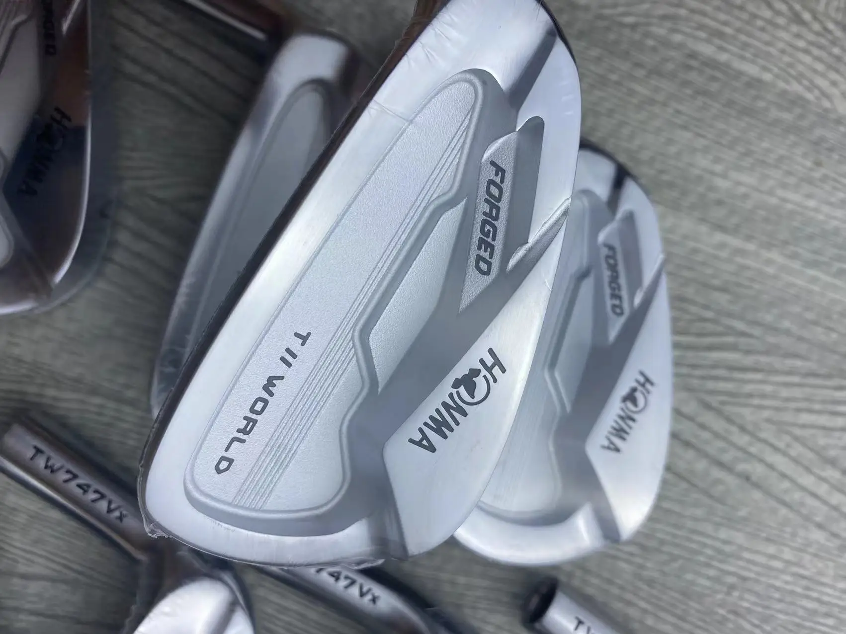 

Men's Golf Left Hand Club Honma T//WORLD TW747VX Irons 4-11 R S SR Flex