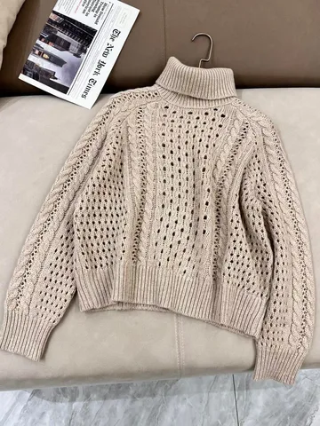 Пуловер из мериносовой шерсти с блестками  Vogue Studio