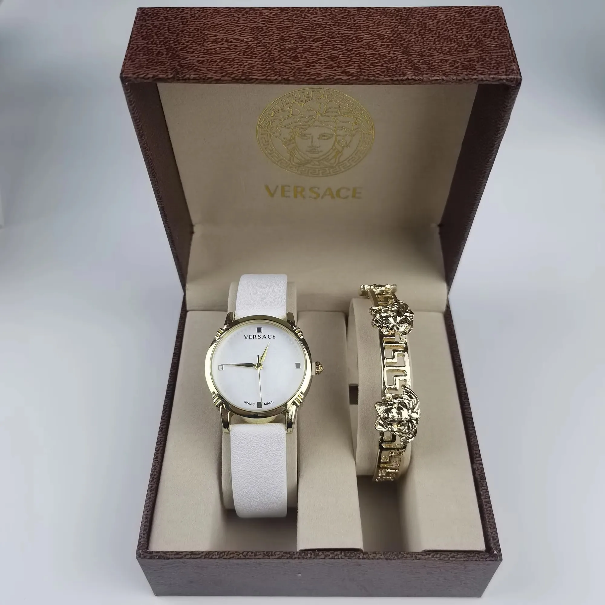 Женские кварцевые часы Versace новые европейские модные роскошные бренды ретро -