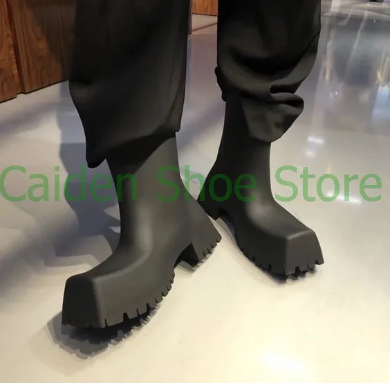 

2022 New Arrivals Black Square Toe Rain Boots Women Soft New Thick Sole Boots Fashion Comfort Mid-calf Rubber Trooper Shoess