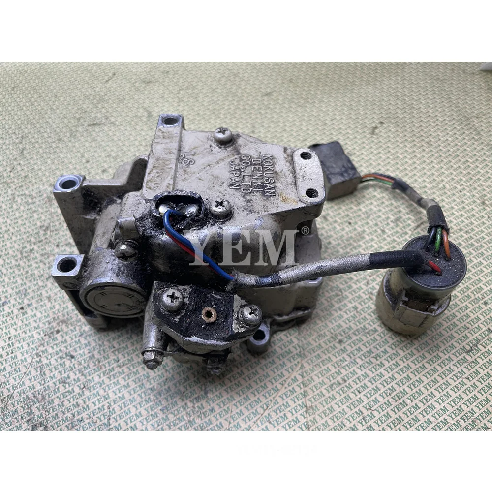

For machinery engine parts Used V3307 regulator