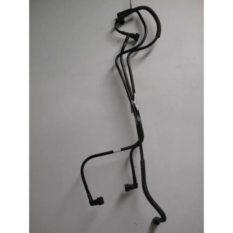 Трубка бака 2114. Трубки бака 2190. 6 8кл пластиковая. Наливная трубка горловины бака ваз 2108. 6.