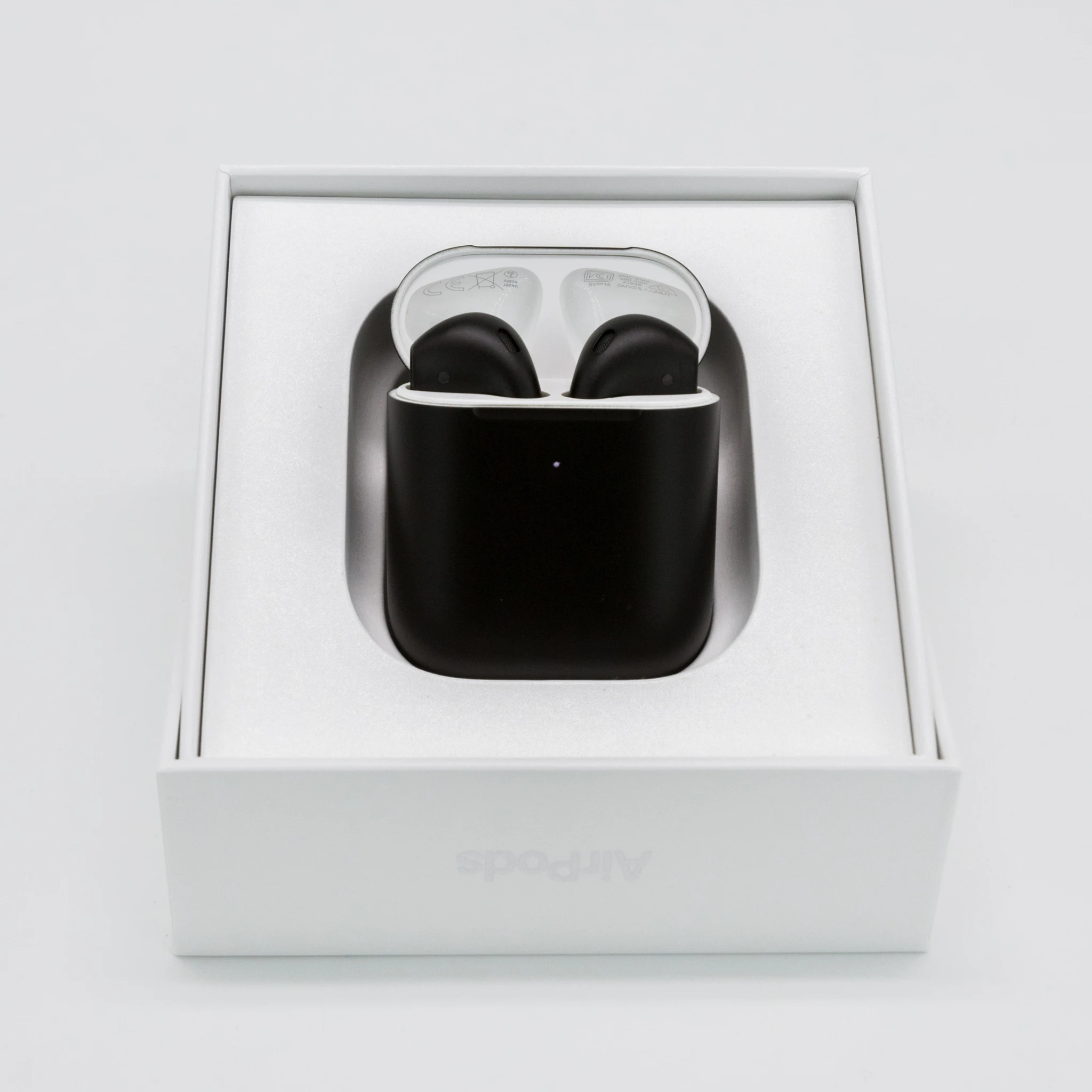 Apple airpods 2. Airpods color 2 custom matte black. Airpods color 2 custom matte black. Apple airpods 2 png черный. Airpods 2.