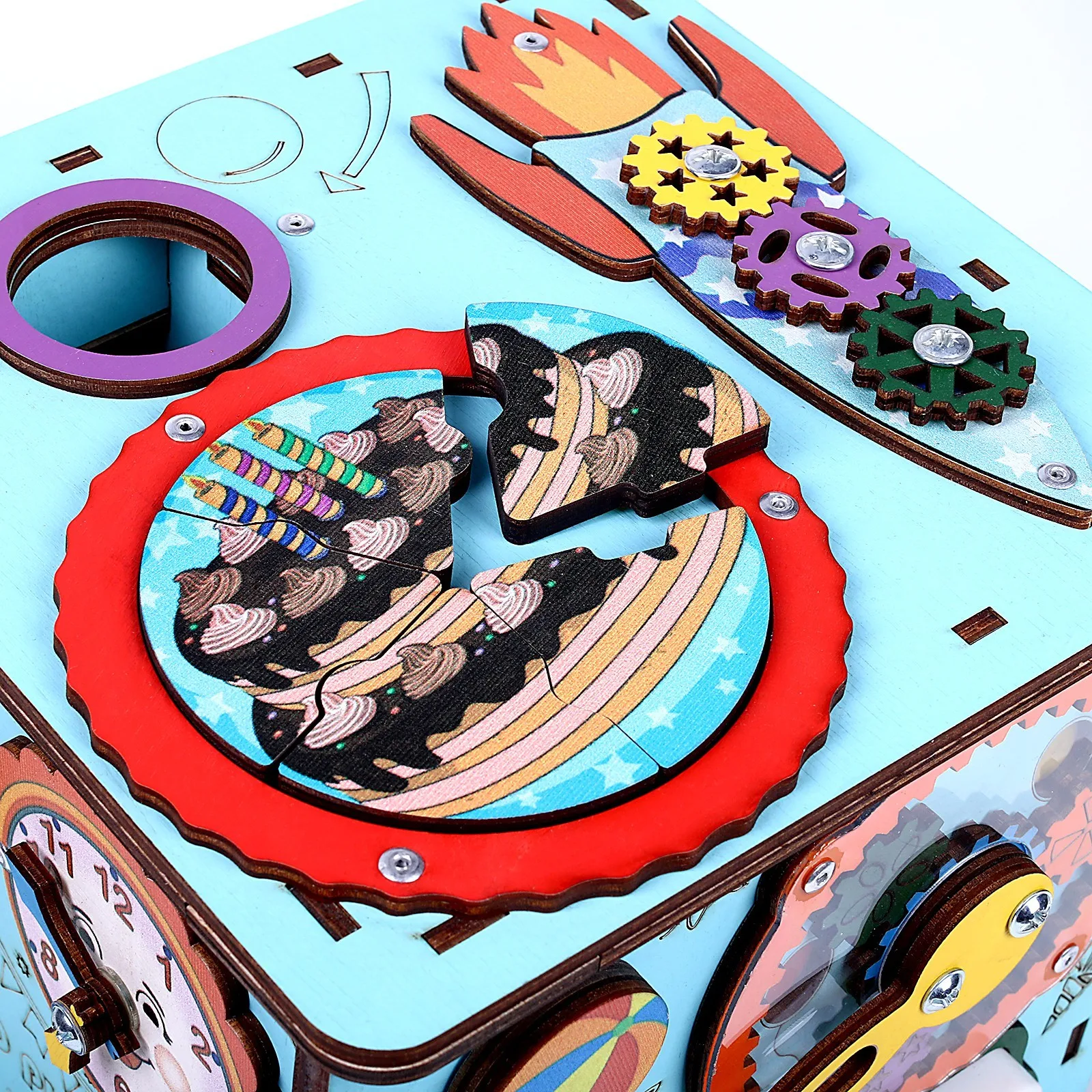 Рисунок 5 - Бизикуб со светом "Праздник" бирюзовый