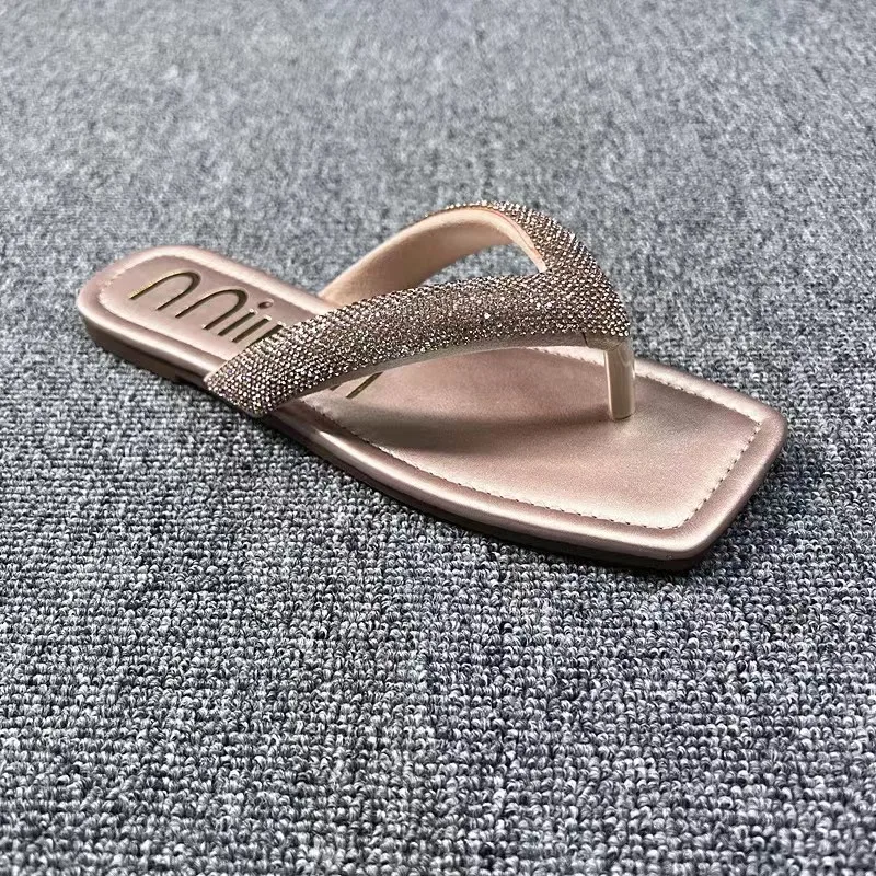 

2022 New Designer Luxury Candy Color Women Sandals Flat Girl Ladies Rhinestones Slippers Toe-clip Slippers Flip Flops Slides
