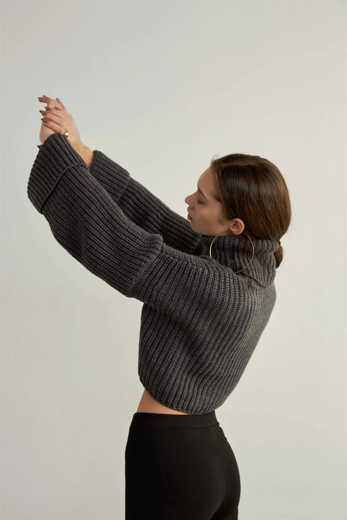 Рисунок 6 - Женский однотонный СВИТЕР оверсайз