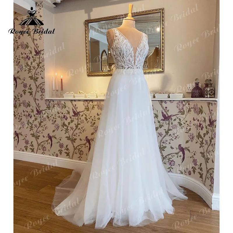 

2022 Robe Mariee Vintage Boho Tank Wedding Dress with Deep V Neck Lace Bodice Tulle A Line Beach vestidos de novia Roycebridal
