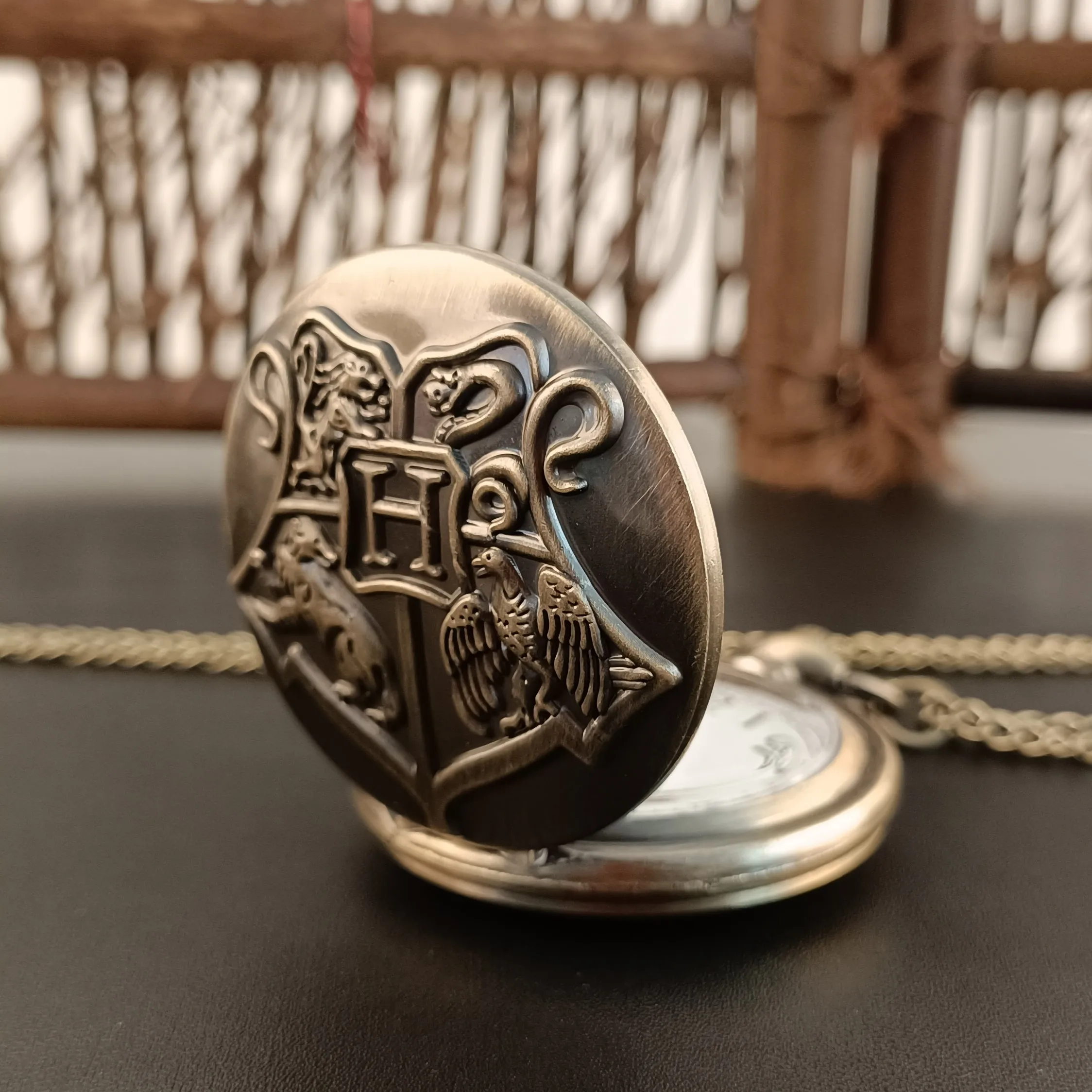 Рисунок 3 - Часы кварцевые карманные в стиле стимпанк