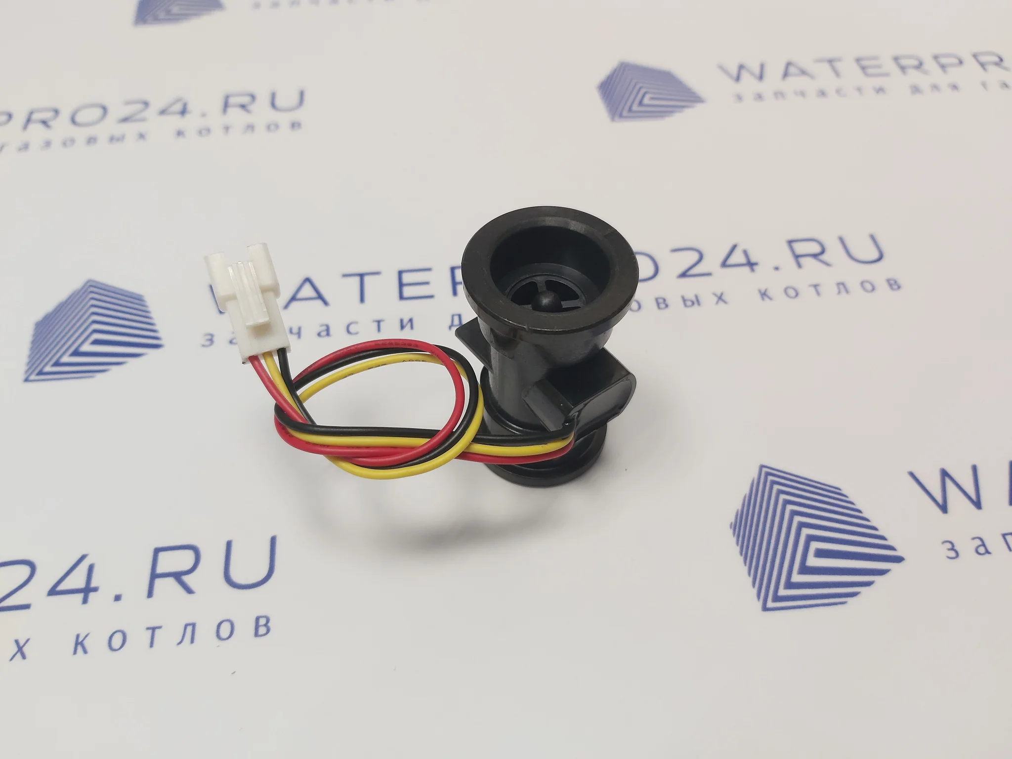 Котел бош gaz 4000 датчик протока воды. Датчик ntc bosch 6000. Датчик протока воды для газового котла бош. Датчик гвс будерус. Датчик гвс будерус.