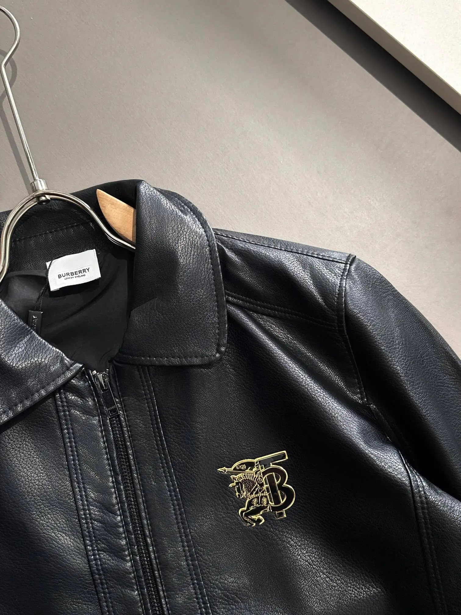 копия 1: 1 Burberry Новая Качественная Кожаная КуртКа На Осень Зиму Повседневная И