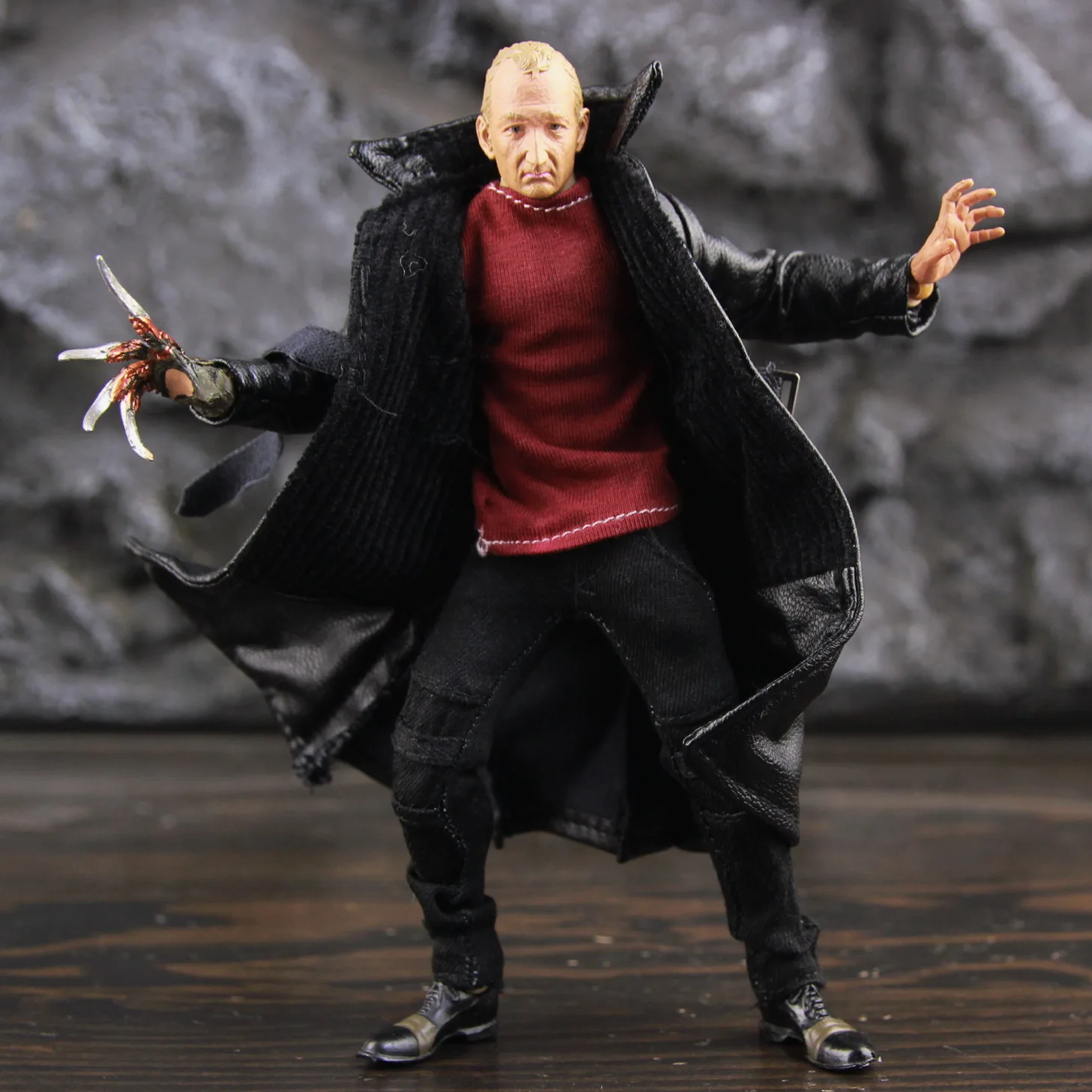 Freddy's Dead Nightmares Human Form Robert Englund Variant One:12 1:12 Clothing Toys Doll