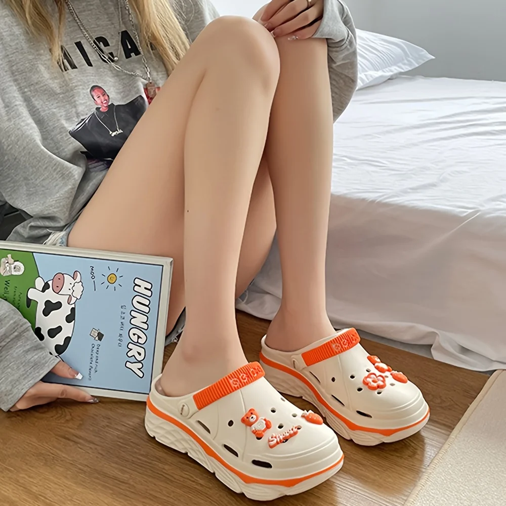 Women Sandals Hole Shoes Girl Beach EVA Light Home Slippers Outdoor Summer Wading Non Slip Sneaker Carton Crogs Female Hole Shoe