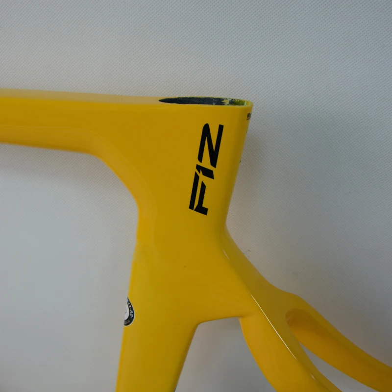 

Tai wan 2022 F road frame T1000 full fiber carbon fiber road frame F12 bike racing bike frame