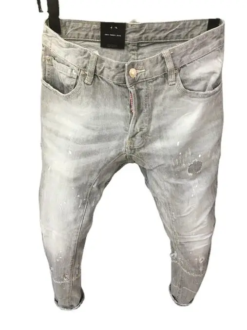 

Men Grey Distressed Denim Classic Kenny Twist Jeans Fashion Cotton Denim Jeans Bleached Detail Semi Basic Jeans
