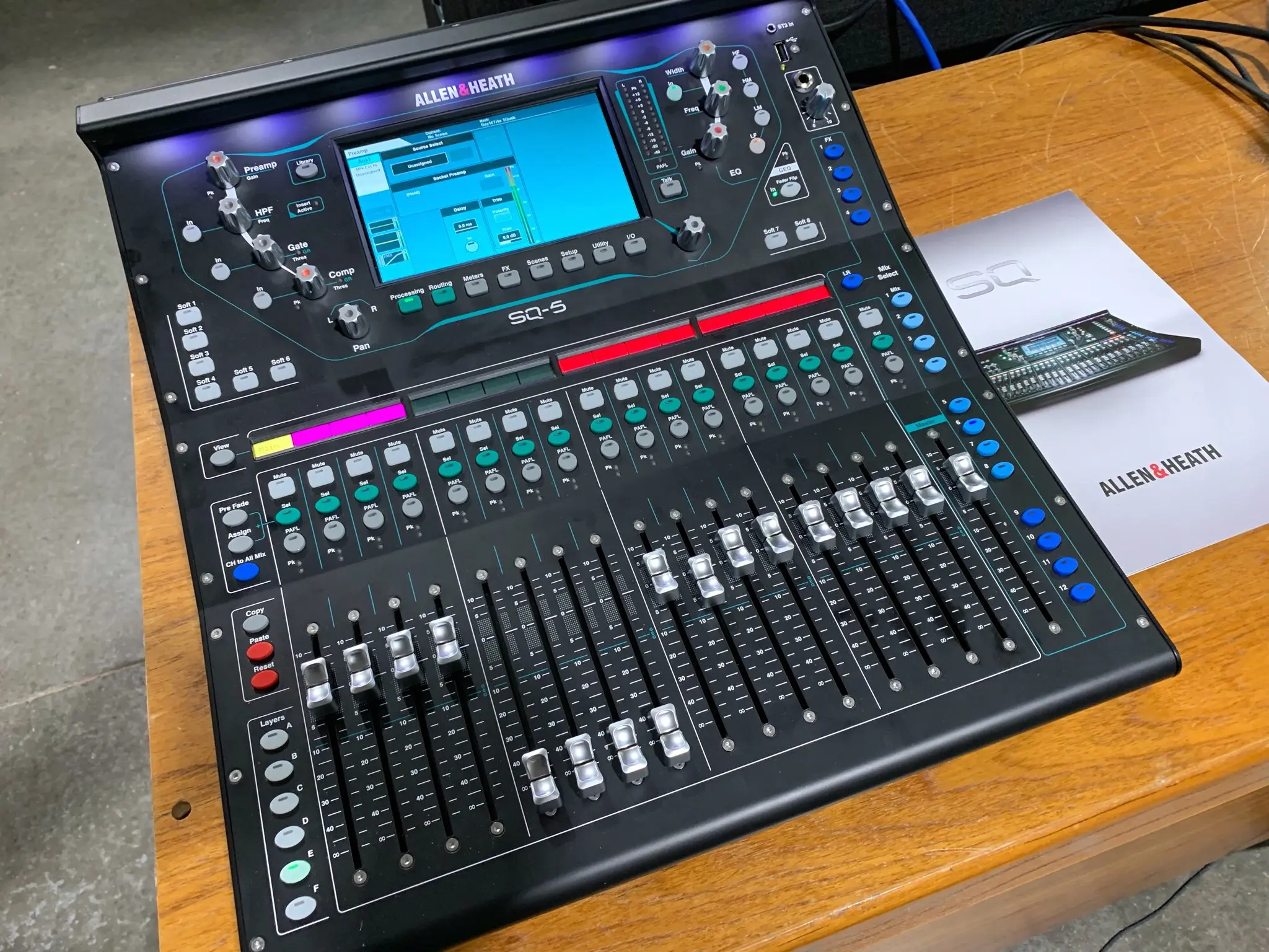 

100% SUMMER DISCOUNT SALES ON Allen & Heath SQ-5 48-channel Digital Mixer