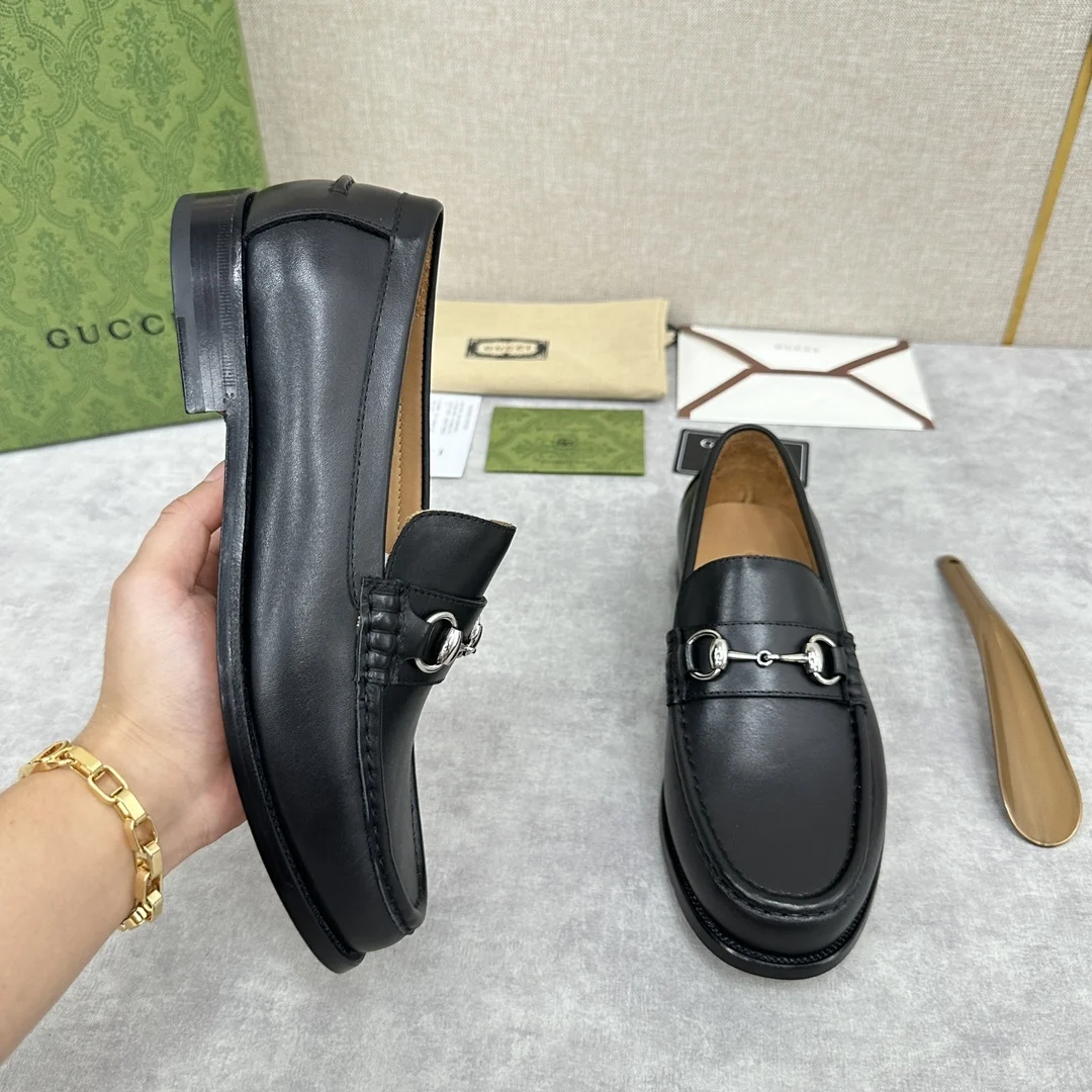 Кроссовки Gucci для отдыха воздухопроницаемые износостойкие сейсмические