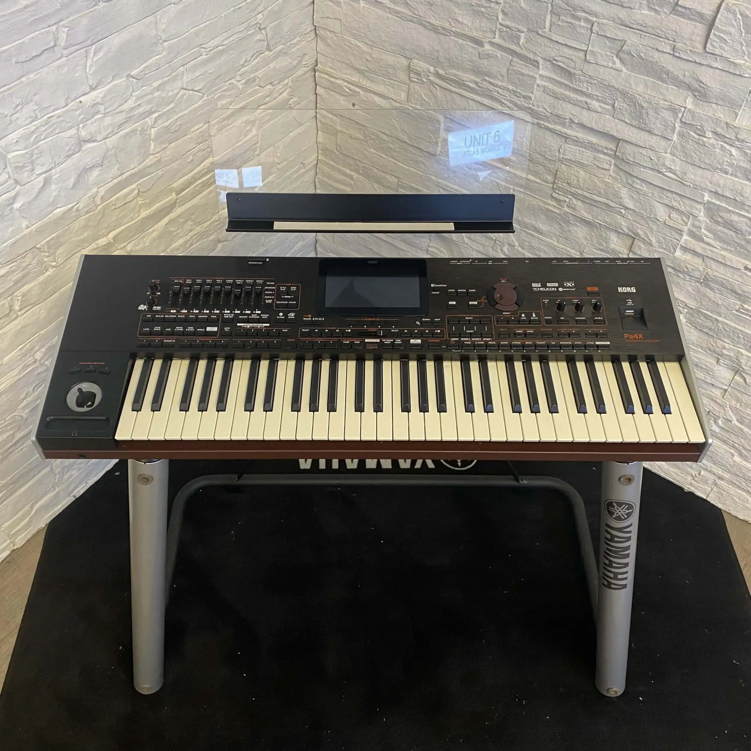 

(NEW) Summer discount of 50%KORG PA4X - 61 Key Professional Arranger Keyboard